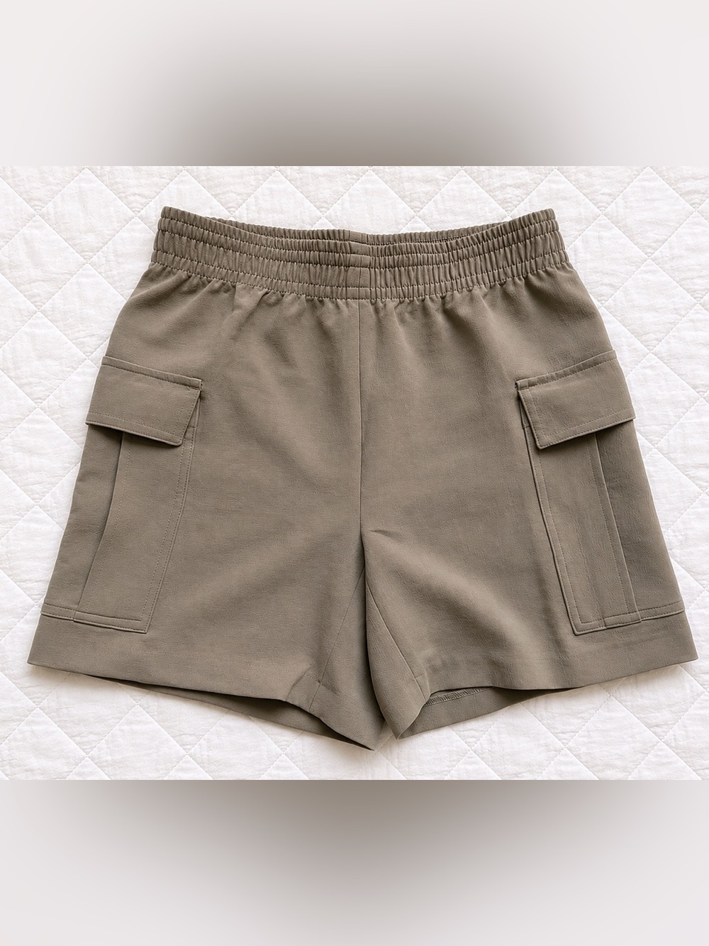 Aritzia Wilfred Highlight Cargo Shorts Crepette Modern Taupe XS